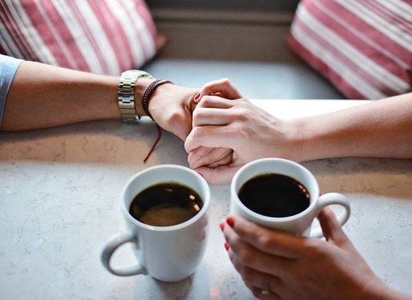 Décryptez les secrets de votre vie amoureuse avec l'interprétation du tarot amour